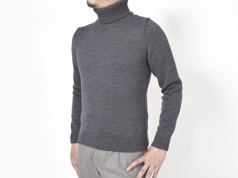 ZANONE ザノーネ ニット着用写真