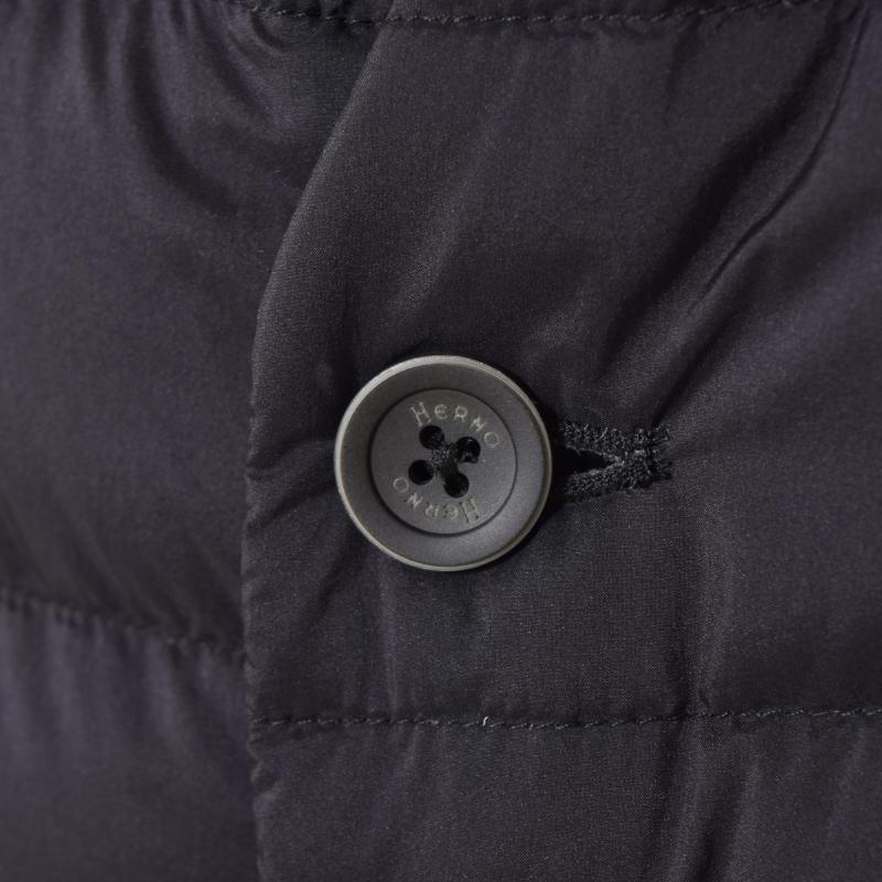 HERNO ヘルノジレ商品写真