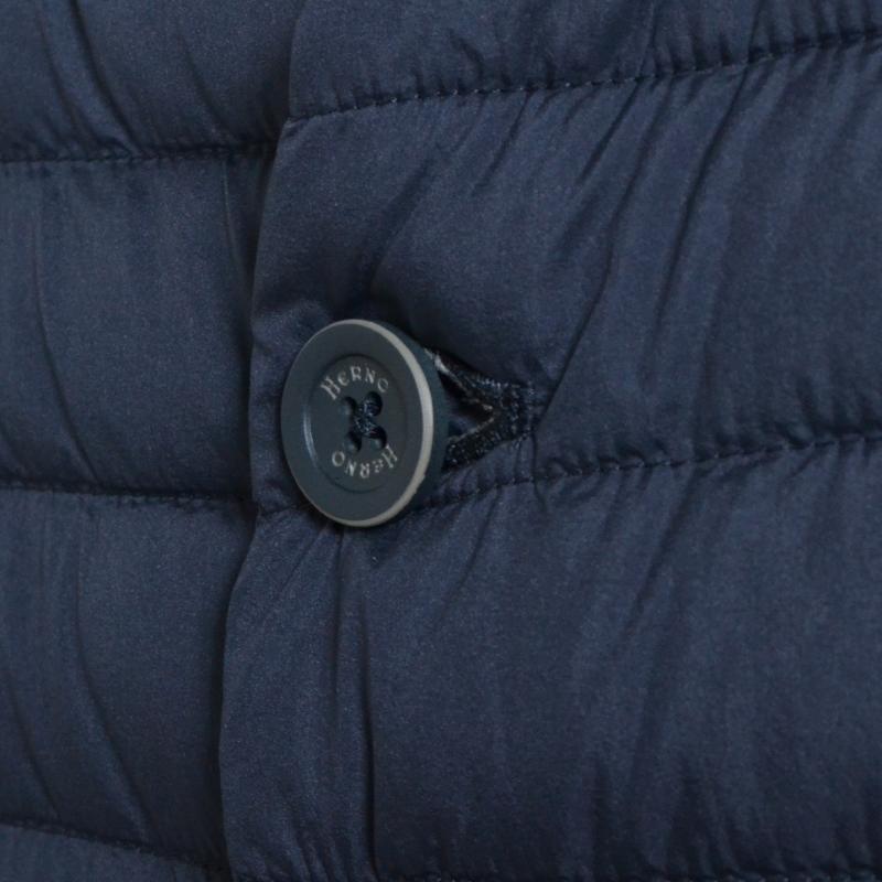 HERNO ヘルノジレ商品写真