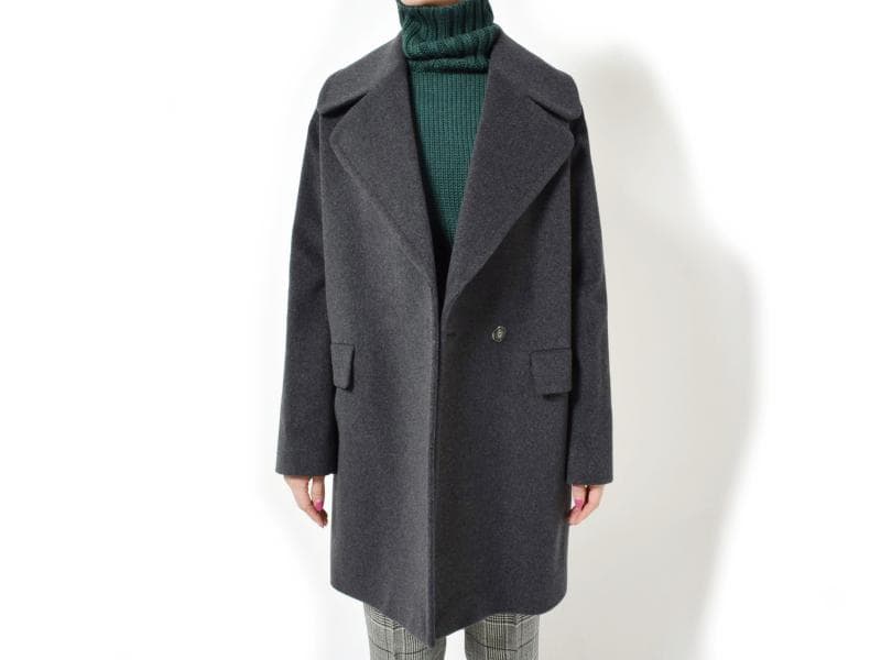 TAGLIATORE タリアトーレ レディース コート着用写真
