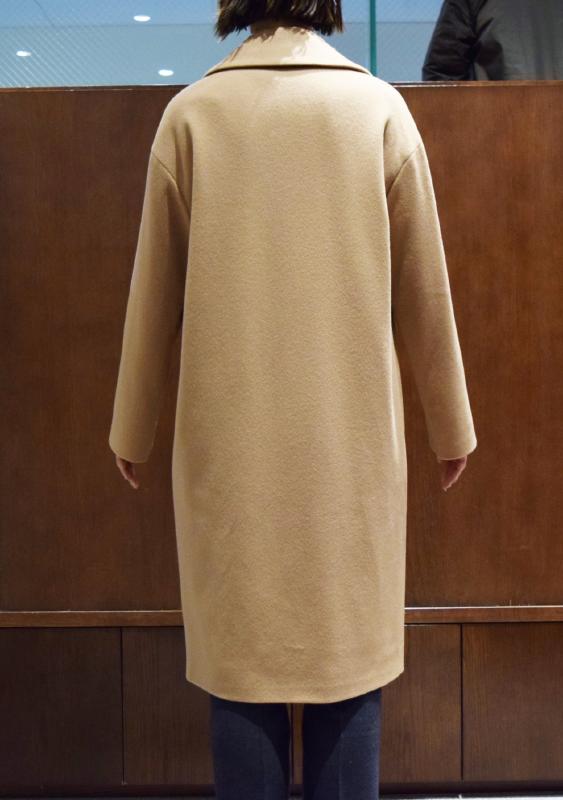TAGLIATORE タリアトーレ レディース コート着用写真