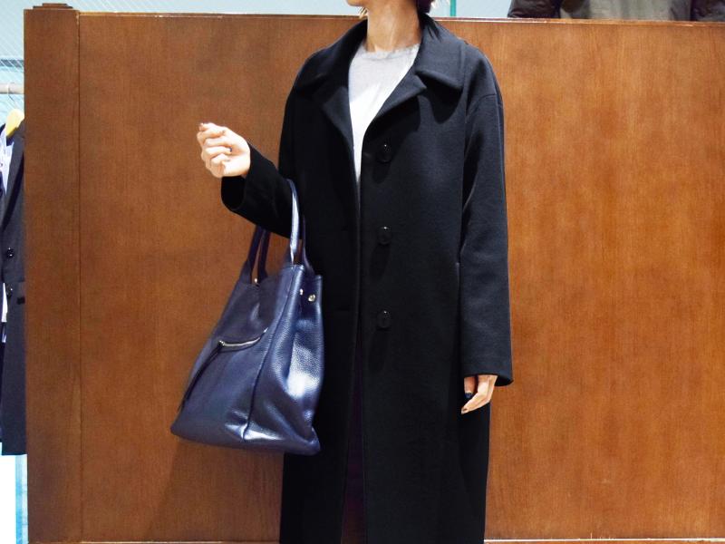TAGLIATORE タリアトーレ レディース コート着用写真