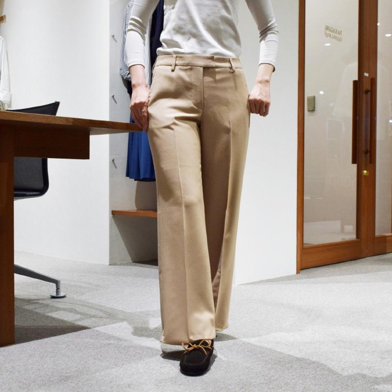 Incotex インコテックスレディース パンツ着用写真