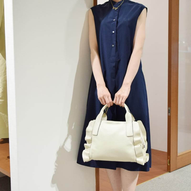 RIPANI リパーニ バッグ着用写真