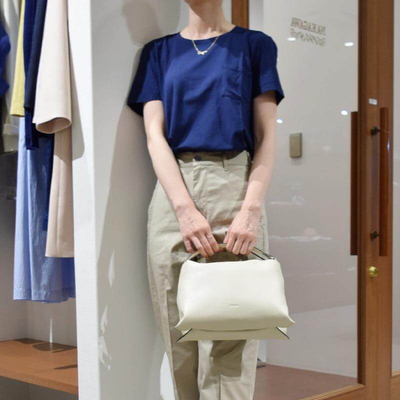 RIPANI リパーニ バッグ着用写真