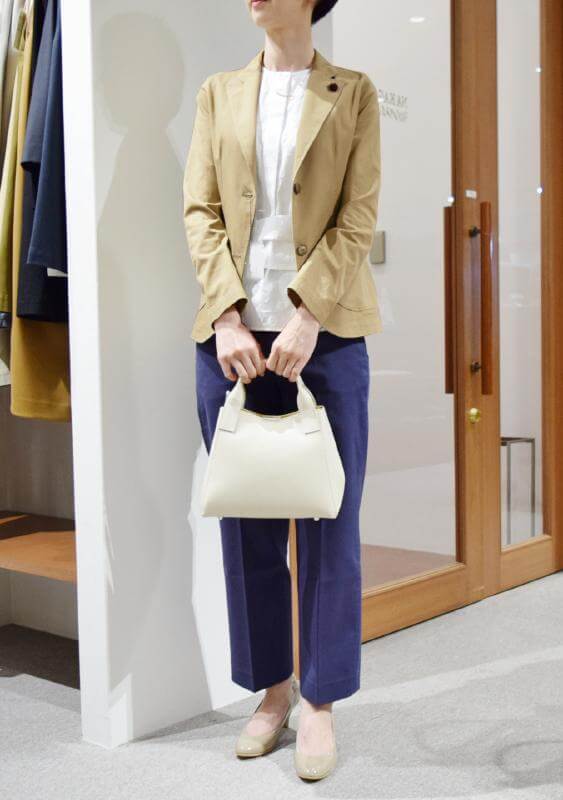 LARDINI ラルディーニ レディース ジャケット着用写真