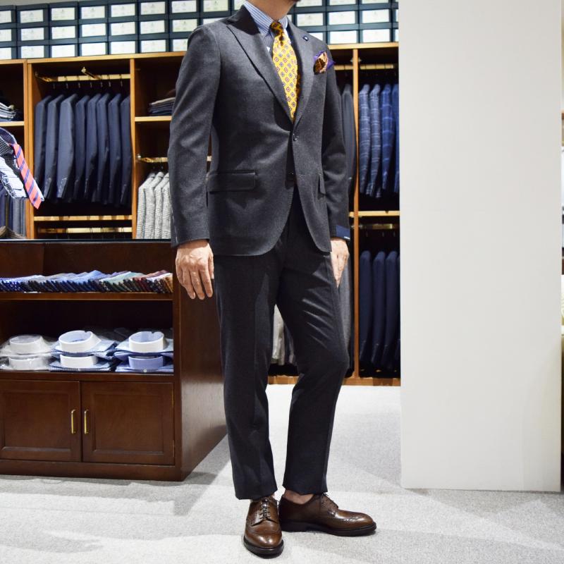LARDINI ラルディーニ スーツ着用写真
