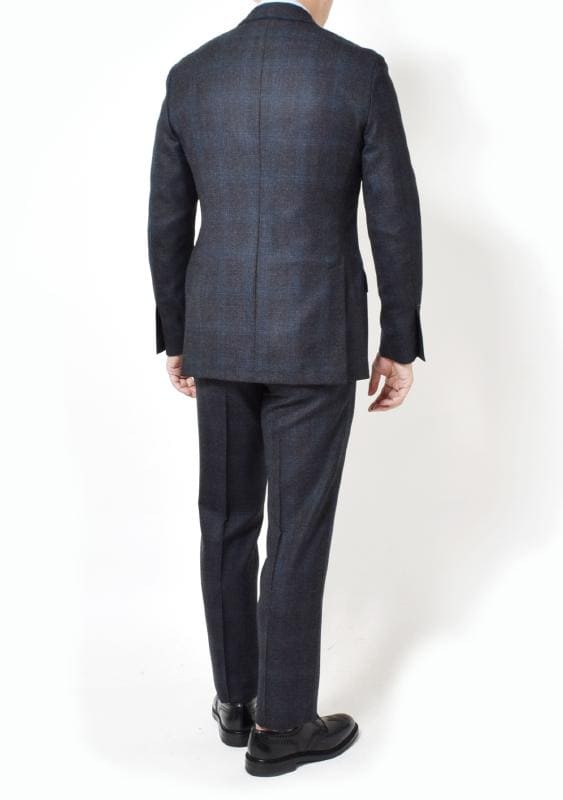 LARDINI ラルディーニ スーツ着用写真