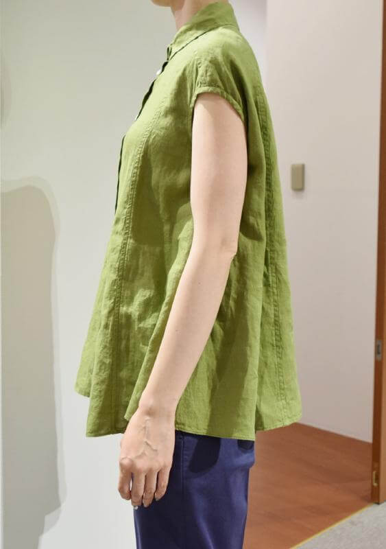 ASPESI アスペジ レディース シャツブラウス着用写真