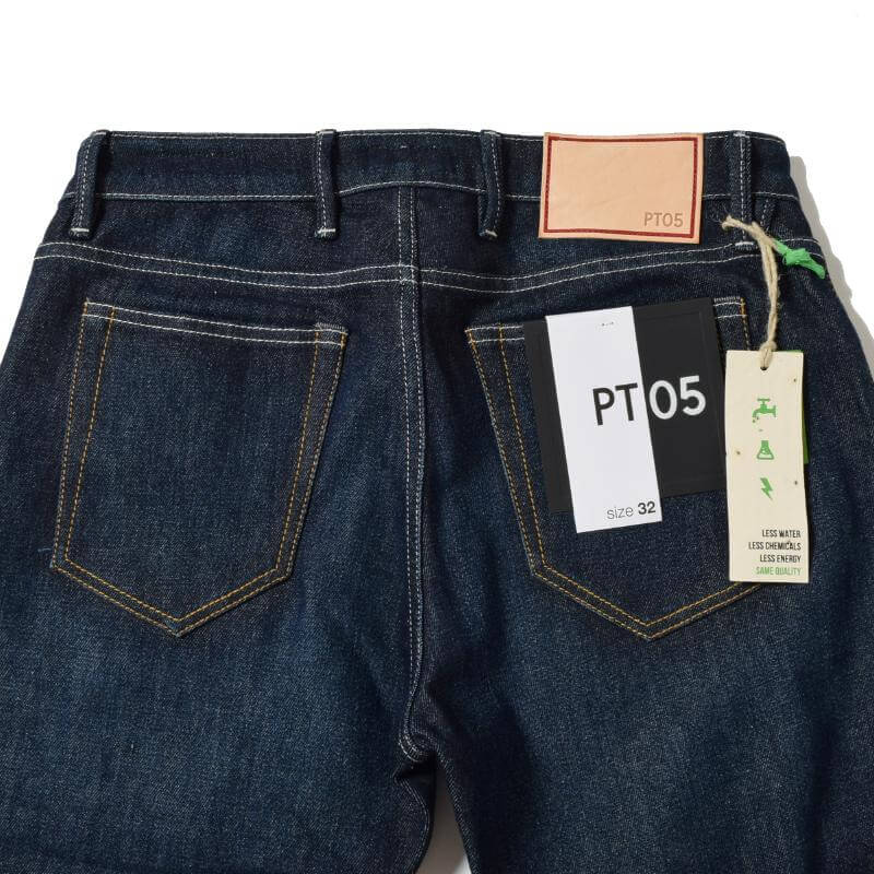 PT05<ピーティー・ゼロチンクエ>のデニムパンツ商品写真