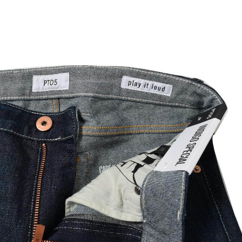 PT05<ピーティー・ゼロチンクエ>のデニムパンツ商品写真