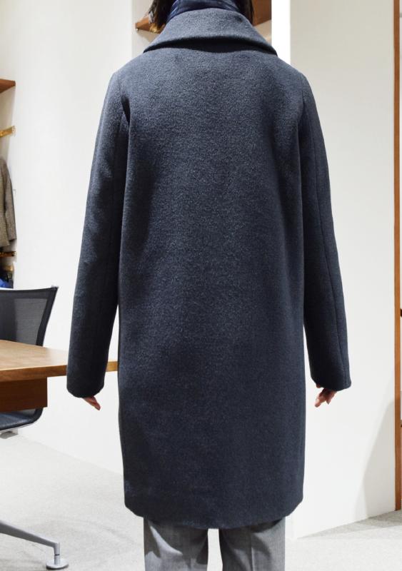 HERNO レディース コート着用写真