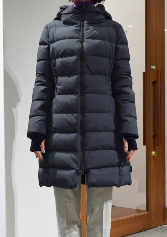 HERNO レディース コート着用写真