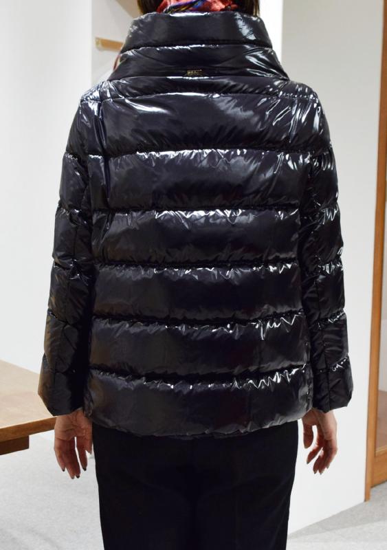 HERNO レディース コート着用写真