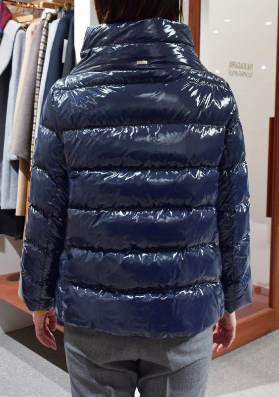 HERNO レディース ダウン着用写真