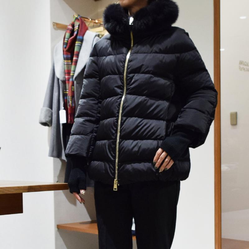 HERNO レディース ブルゾン着用写真