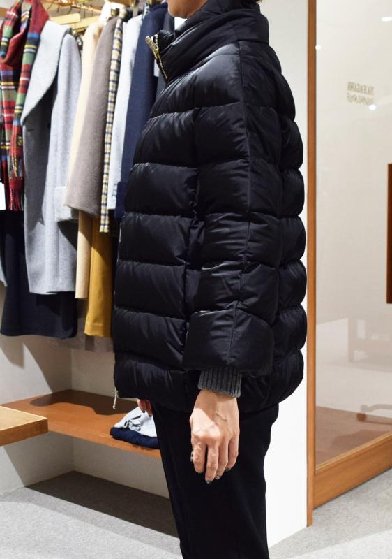 HERNO レディース ブルゾン着用写真