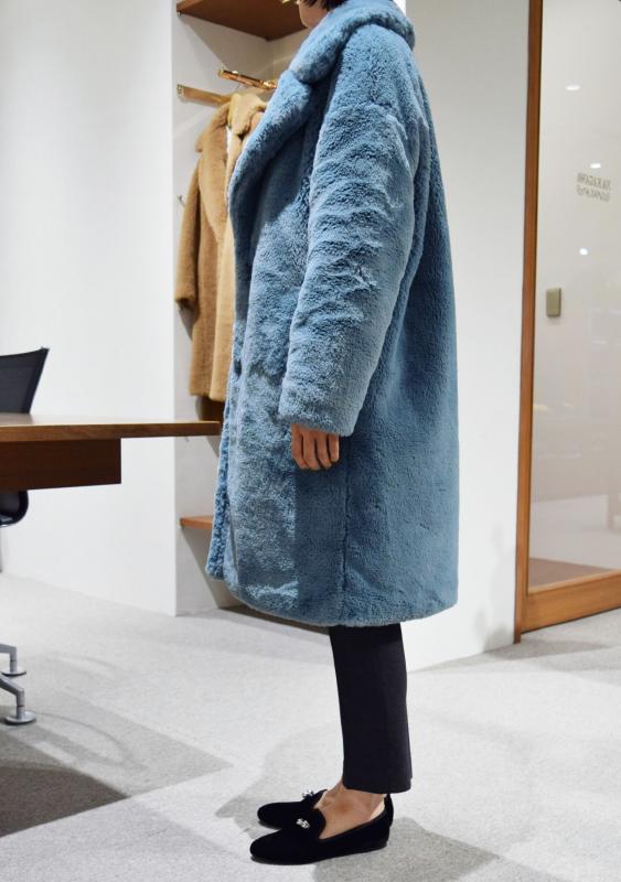 HERNO レディース コート着用写真