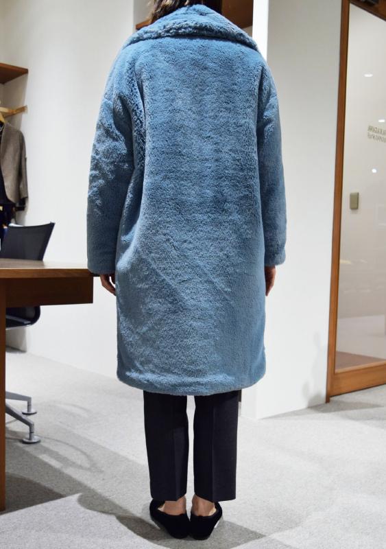 HERNO レディース コート着用写真