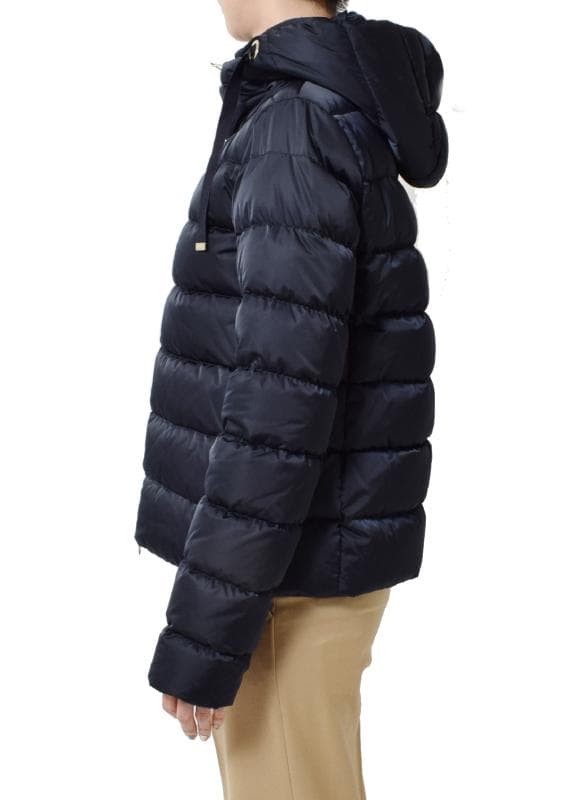 HERNO<へルノ> レディース コート着用写真