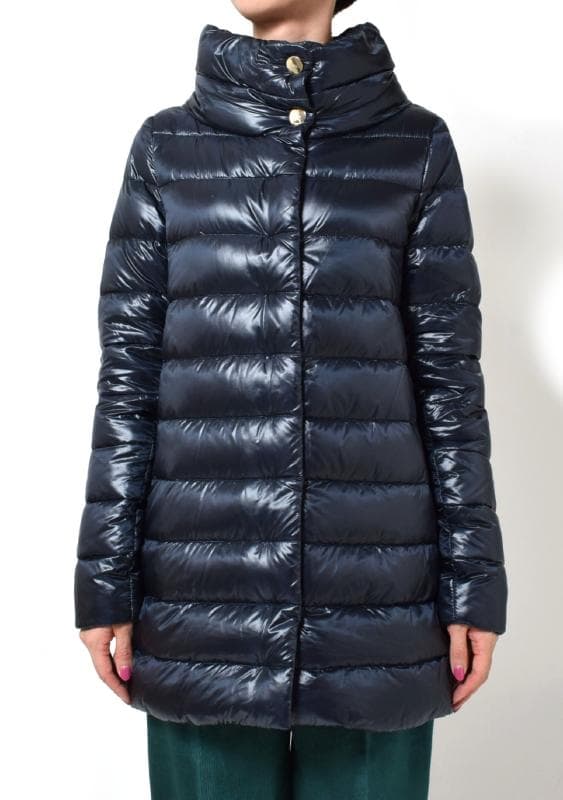 HERNO<へルノ> レディース コート着用写真