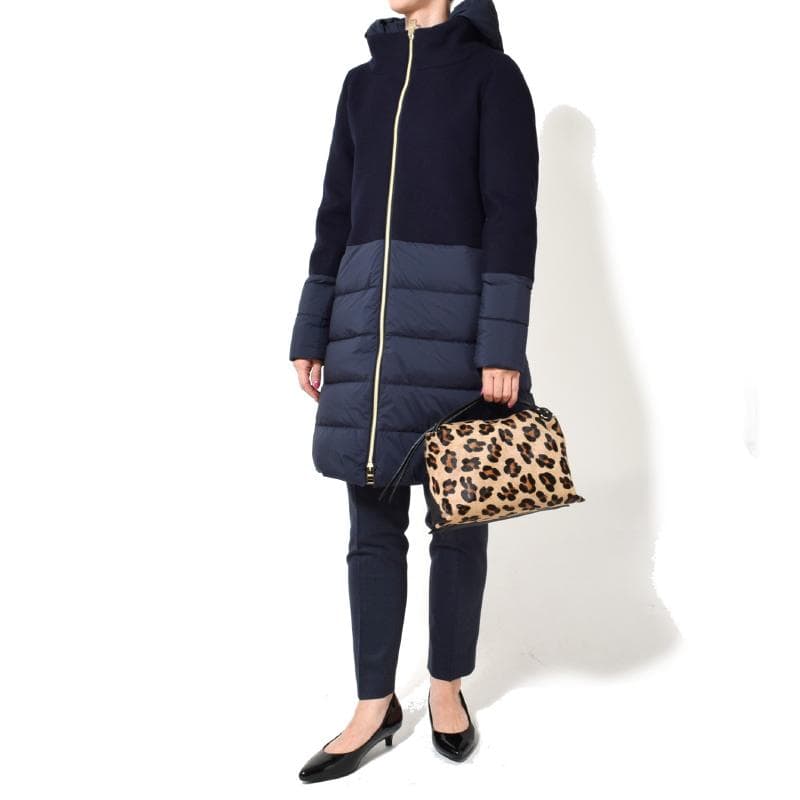 HERNO<へルノ> レディース コート着用写真