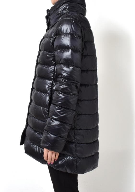 HERNO<へルノ> レディース コート着用写真
