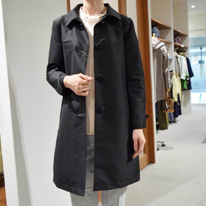 HERNO レディース コート着用写真
