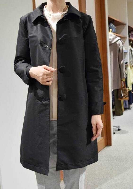 HERNO レディース コート着用写真