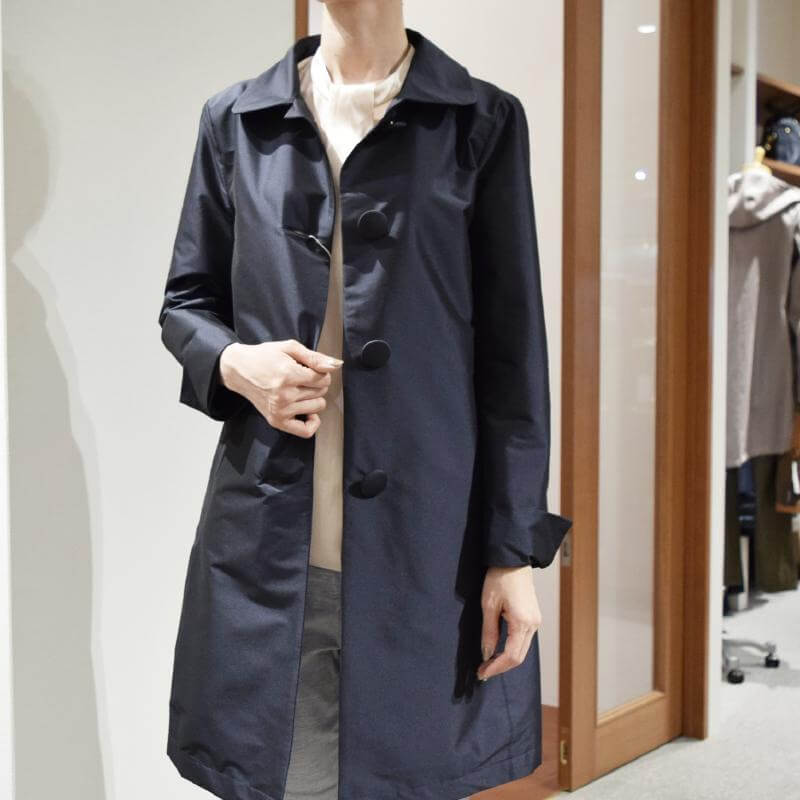 HERNO レディース コート着用写真