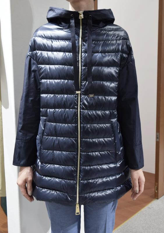 HERNO レディース コート着用写真