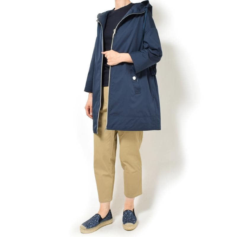 HERNO<へルノ> レディース コート着用写真