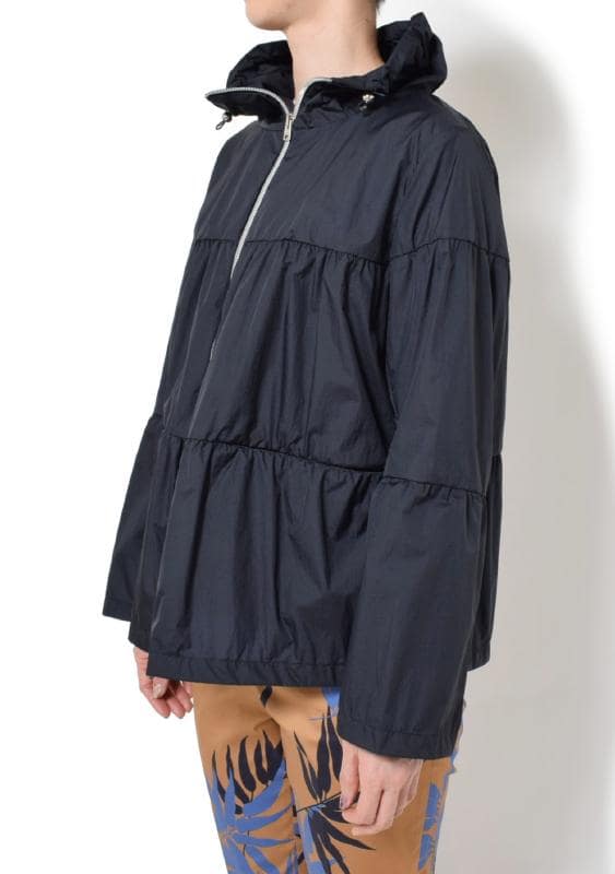 HERNO<へルノ> レディース コート着用写真