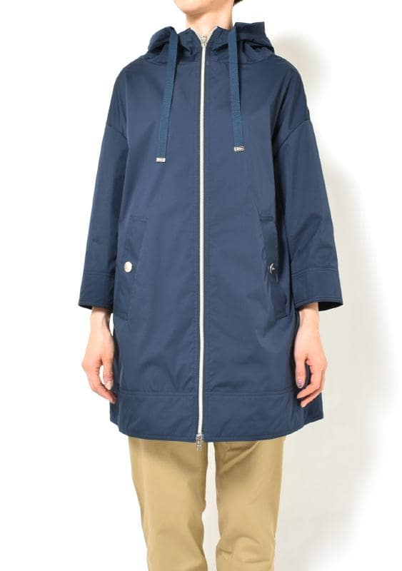 HERNO<へルノ> レディース コート着用写真