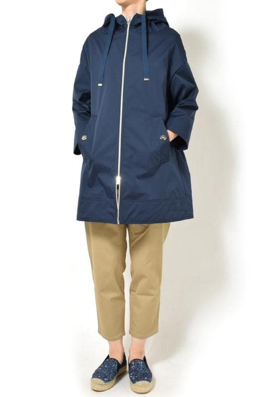 HERNO<へルノ> レディース コート着用写真