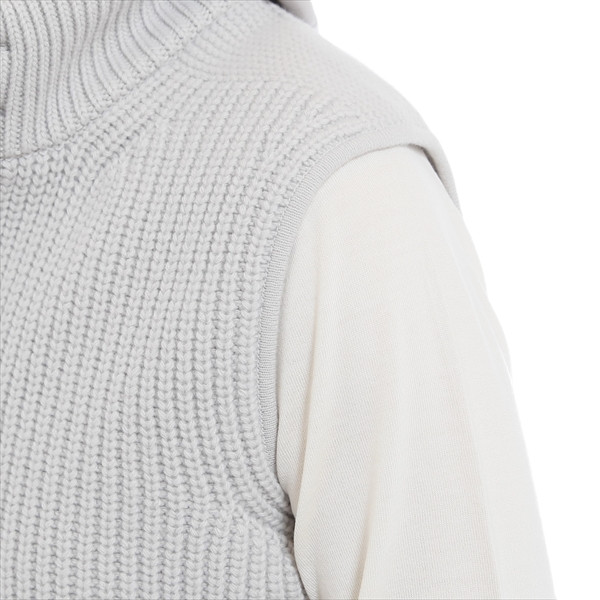 【美品】ヘルノ　ニットベスト 美品】ヘルノニットベスト